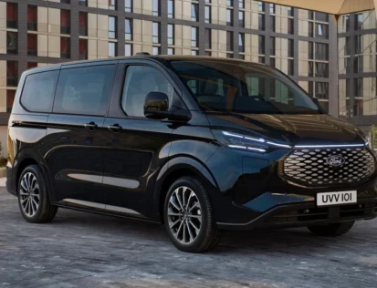 Ford Tourneo Custom Maroc : La Solution de Transport de Personnes Alliant Confort et Style